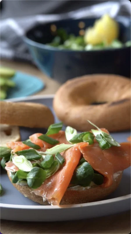Bagel cu somon 200g